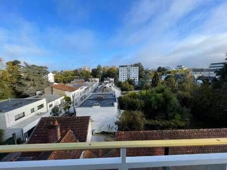 location appartement 4 pièces à nantes procé - monselet (44000) : à louer 4 pièces / 87m² 