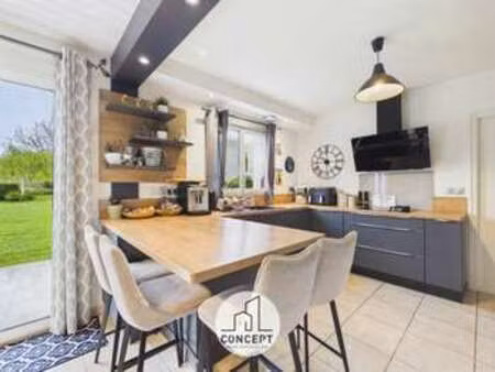 vente maison au cloître-saint-thégonnec (29410) : à vendre / 168m² le cloître-saint-thégon