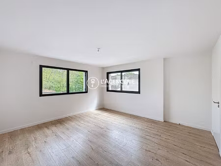 appartement t4 neuf places de parking