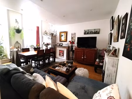 fougeres en 2 immeubles 406 m2