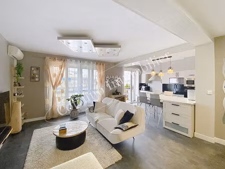 lyon 8ème grand t3 de 81m² + balcon