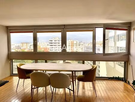 appartement meublé – vue panoramique exceptionnelle sur paris – 81 m²