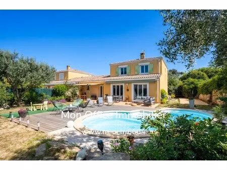 référence : 6664-nzw - maison 4 chambres - piscine, jardin, garage