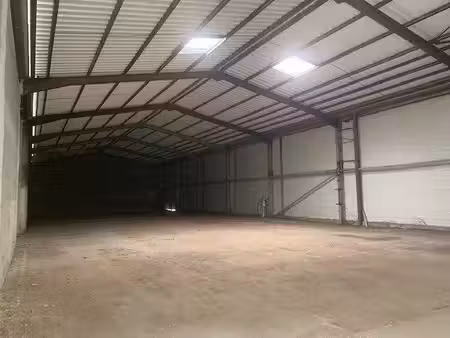 location commerce terrasson-lavilledieu 24120 185m² à 373m²