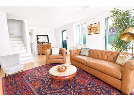 tres belle maison familiale - renovee - coeur du village