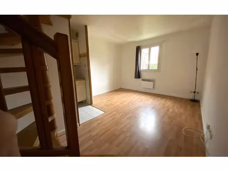 location appartement, 33.42 m² t-2 à élancourt, 706 €