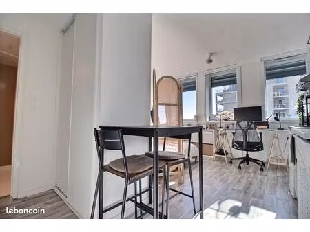 studio 1 pièce 21 m²