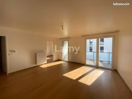 appartement 3 pièces 65 m²