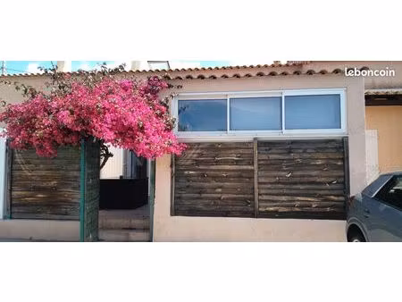 villa club proche de la mer