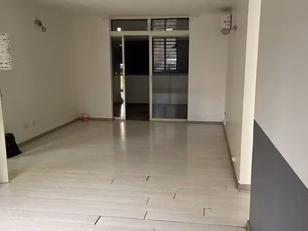 location f3 route de cluny fort de france