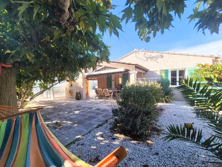 pignans - en exclusivite - villa 6 pièces d'env 130 m² de plain-pied avec piscine et garag