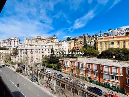 3 pièces traversant – avant-dernier étage – terrasses