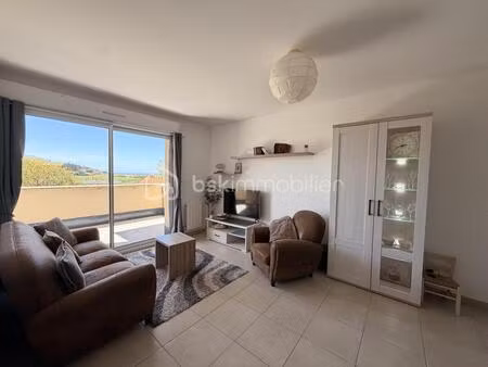 appartement avec vue sur la mer et place de parking sécurisé