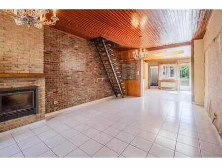 maison avec potentiel, 4 chambres, terrasse et jardin à gand