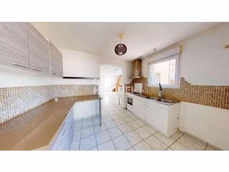 location maison à vallet (44330) : à louer / 74m² vallet