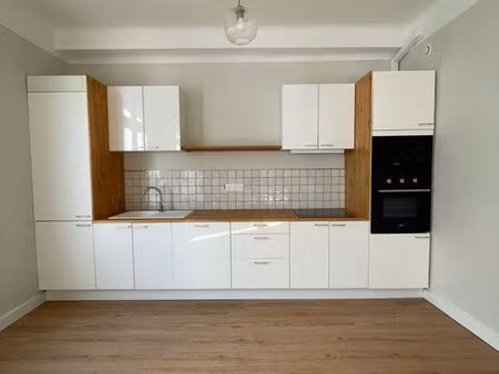 superbe t4 refait à neuf + terrasse 30 m²