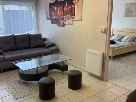 propose belle chambre et son sejour a niort