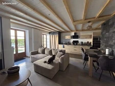 villa 3 pièces 85 m²