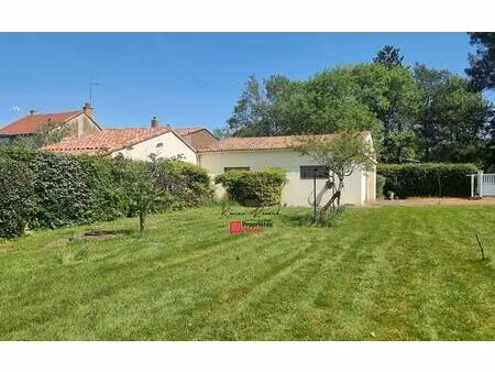 terrain constructible avec batiment