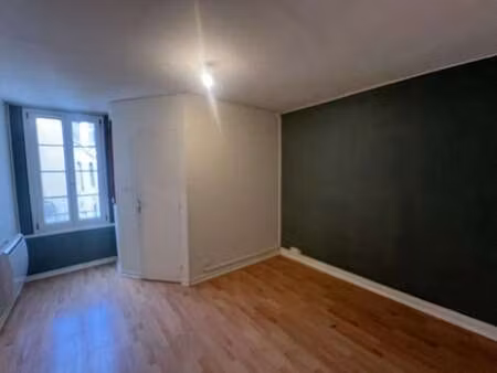 location appartement 2 pièces à nantes (44000) : à louer 2 pièces / 30m² nantes