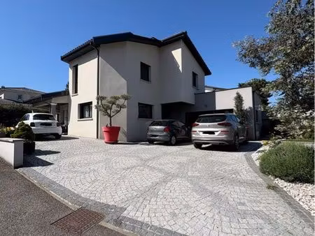 parking ol / auxerre 25/04