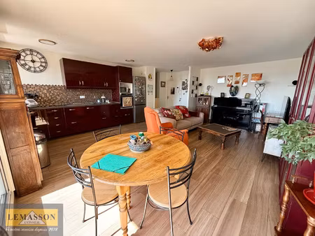 3 pièces avec balcon étage élevé box aux portes de par