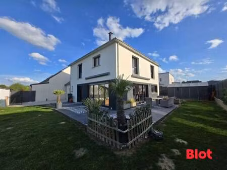vente maison à javené (35133) : à vendre / 155m² javené