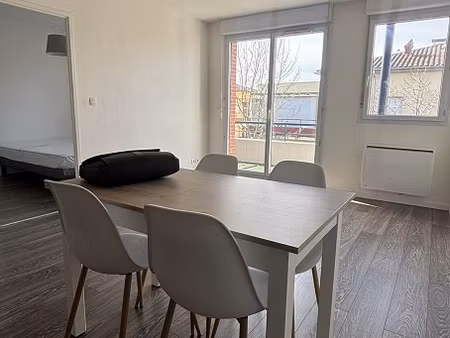 appartrement t2 meublé dans une résidence de grand standing.