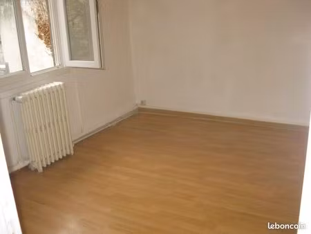 a mt st aignan, t2 à louer ; pour 1 étudiant(e)