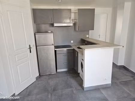 location f2 vaux sur seine