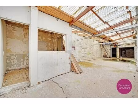 immeuble 12 pièces 336 m²