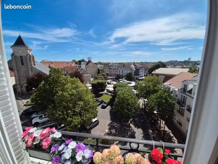studio - 1 pièce - vue sur l'église