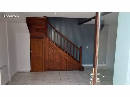 location maison de ville