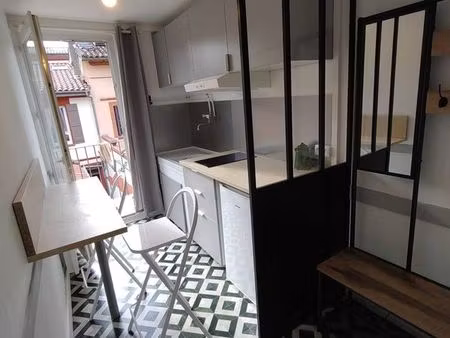 t1 meublé lumineux avec balcon