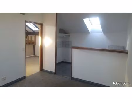 appartement f2 33m2, proche technopole metz'anine