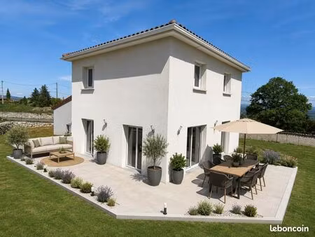 maison 115 m2 , 4 pièces