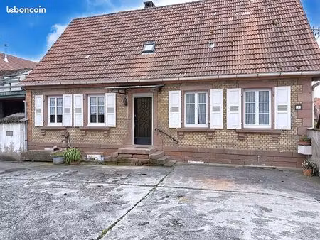 maison 6 pièces 150 m²