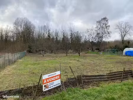 terrain 2 330 m² liesse notre dame