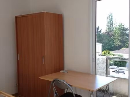 meublé étudiant(e)