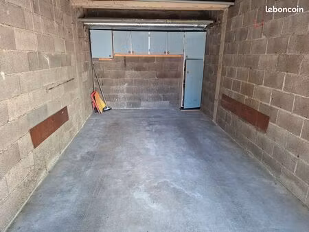 a vendre garage