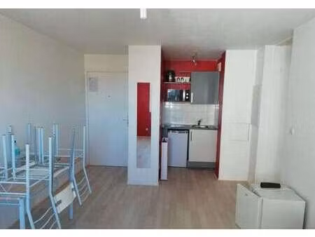 location appartement 2 pièces à bordeaux (33000) : à louer 2 pièces / 42m² bordeaux