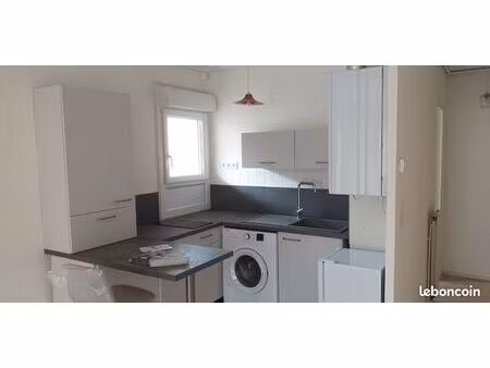 appartement sur st amand montrond