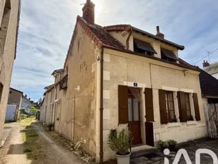 maison de ville à saint-amand-montrond (18200)