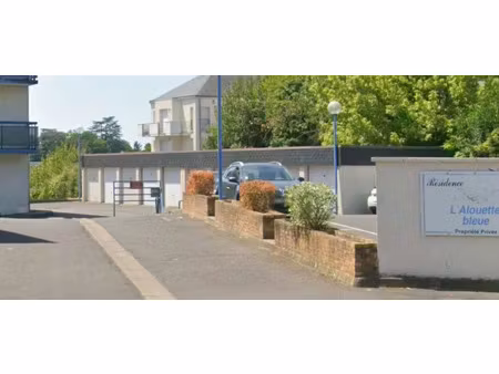 garage fermé a louer