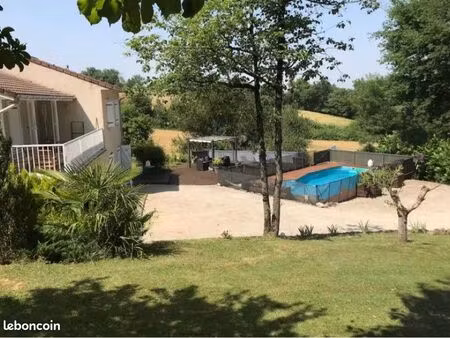 à vendre – belle maison familiale de 113,5 m2 avec piscine et appartement indépendant