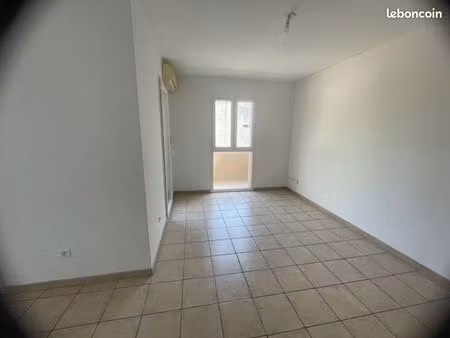 studio 1 pièce 24 m²