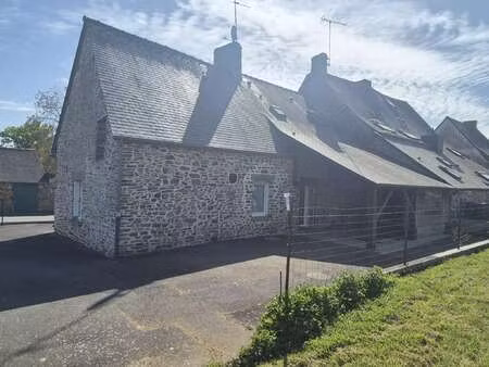 location maison à saint-aubin-du-cormier (35140) : à louer / 113m² saint-aubin-du-cormier