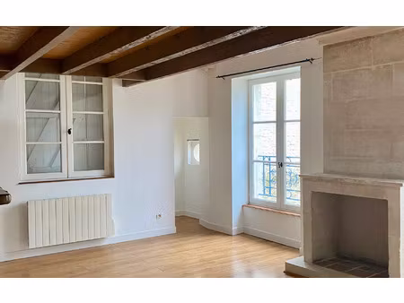 location appartement, m² t-2 à niort, 700 €