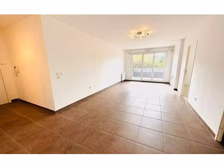 location appartement, m² t-4 à rosny-sous-bois, 1 440 €