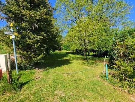 beau terrain de loisir avec cabanon + caravane – 1 690 m² – calme